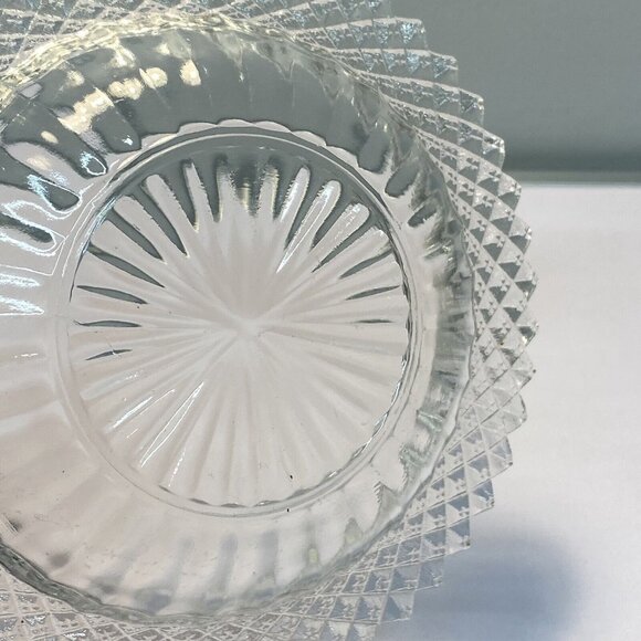Anchor Hocking Miss America Clear Glass Bowl With Diamond & Starburst Pattern - Picture 5 of 8